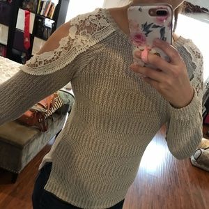 Gray light weight sweater with lace